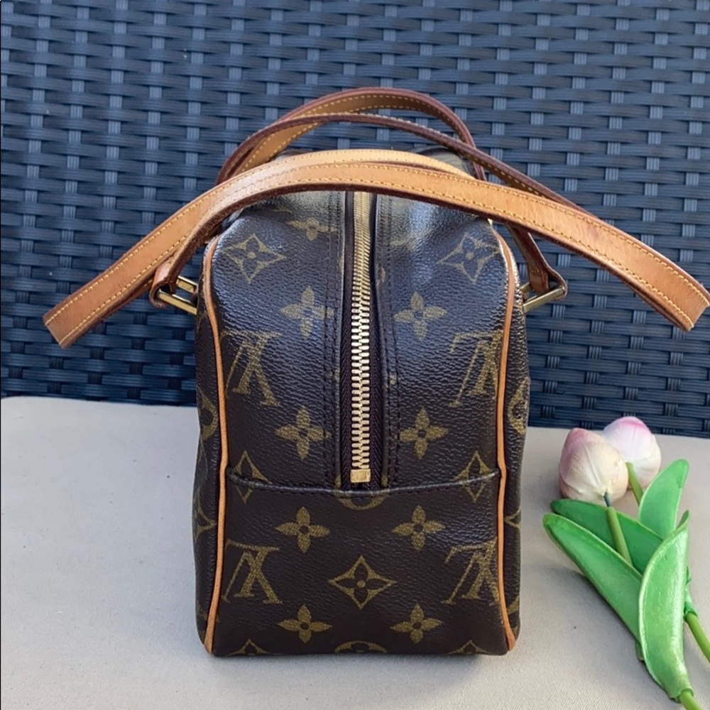 SOLD!!!!❤️authentic lv - Picture 5 of 15